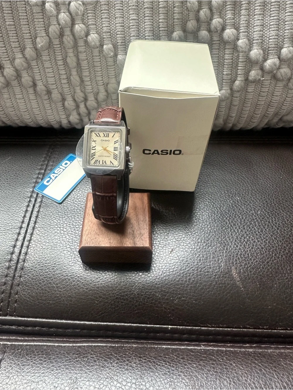 Casio LTP-V007L-9B women's quartz dress watch